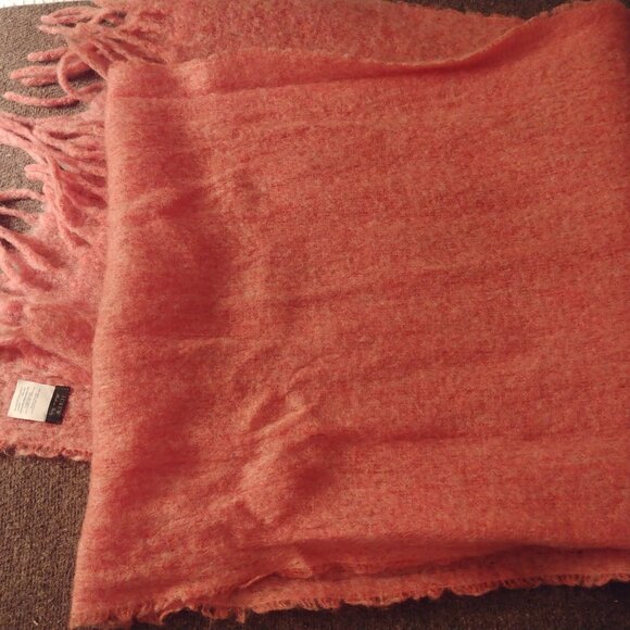 J Crew large chunky oversized pink scarf Made in Italy - Picture 4 of 8